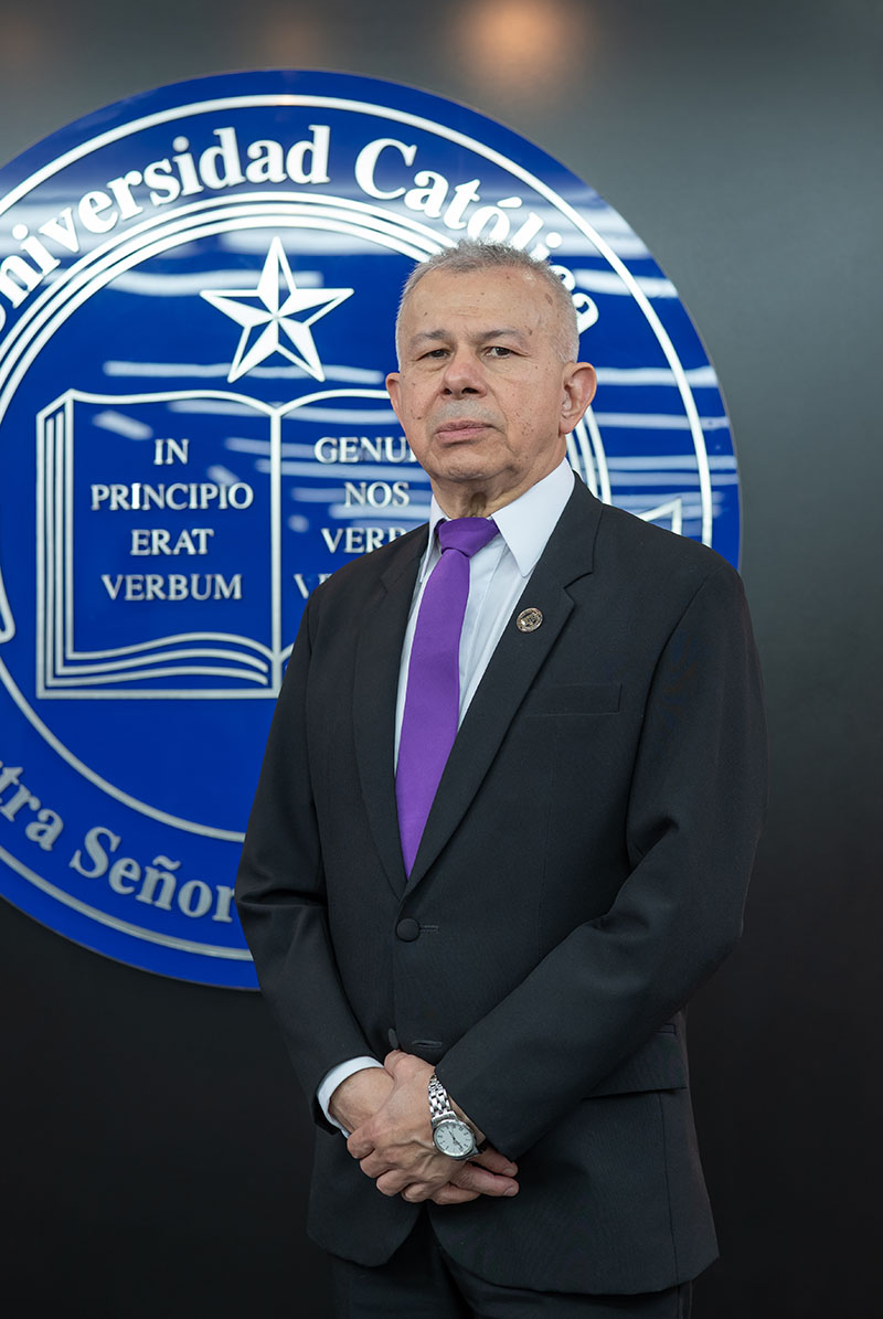 Prof. Dr. Ángel Devaca Pavón