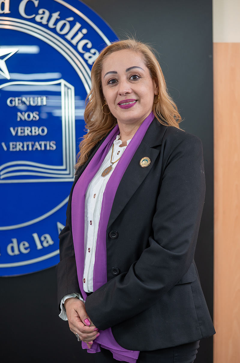 Prof. Mg. Dessiree Cruz de Peralta